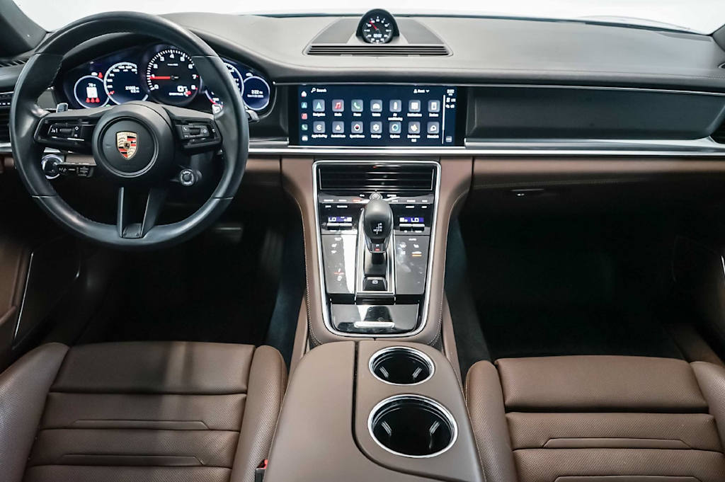 Thumbnail: 2023 Porsche Panamera - 10