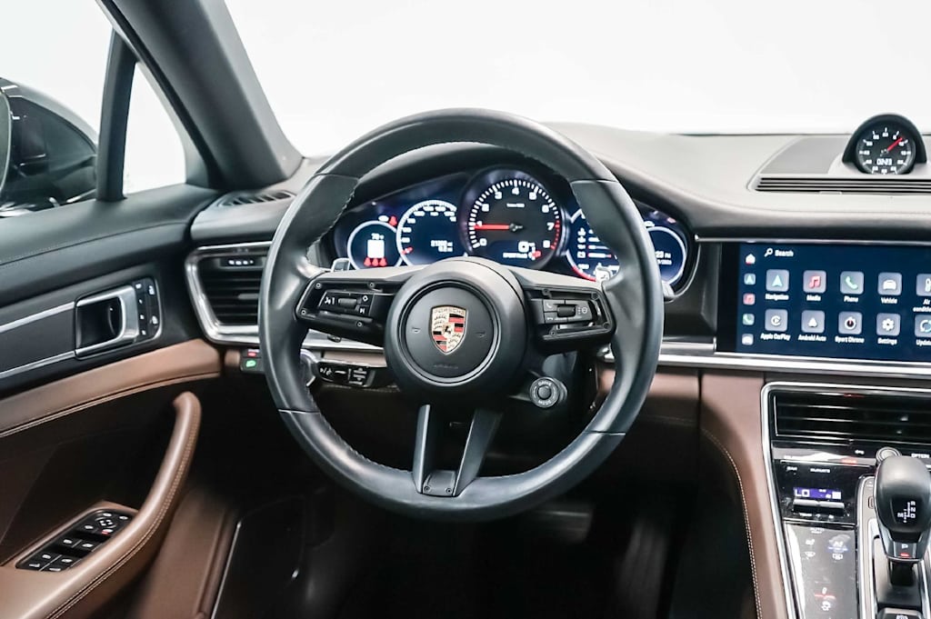 Thumbnail: 2023 Porsche Panamera - 15