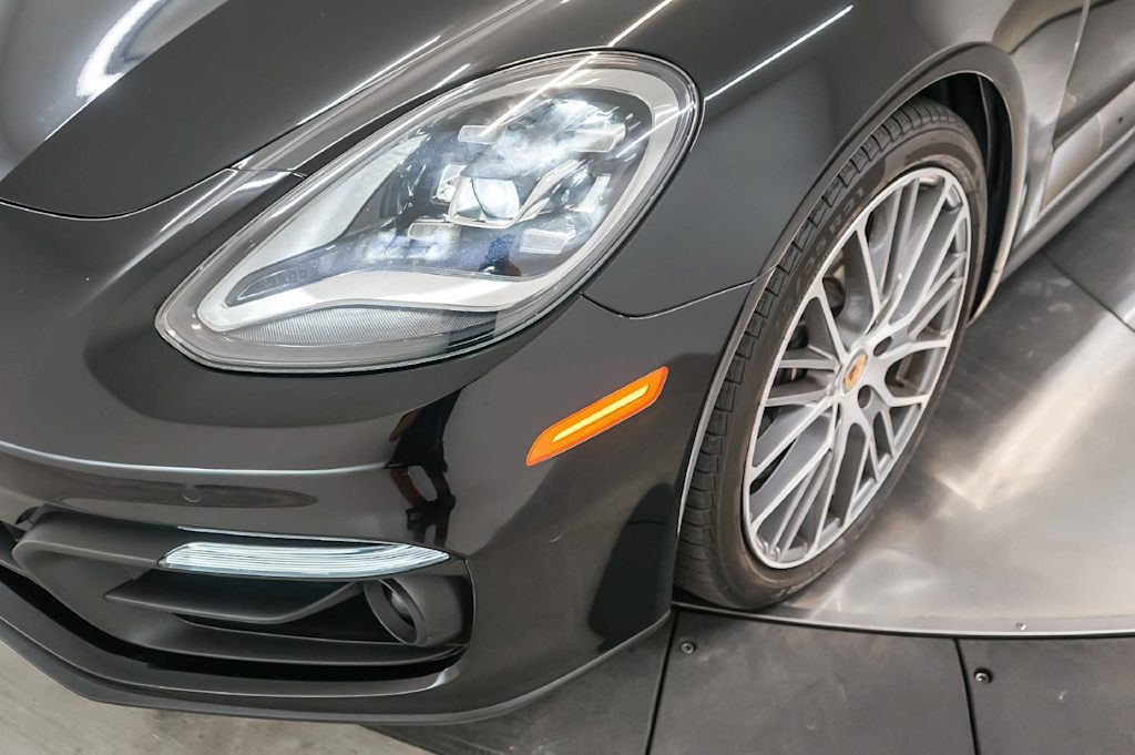 Thumbnail: 2023 Porsche Panamera - 27