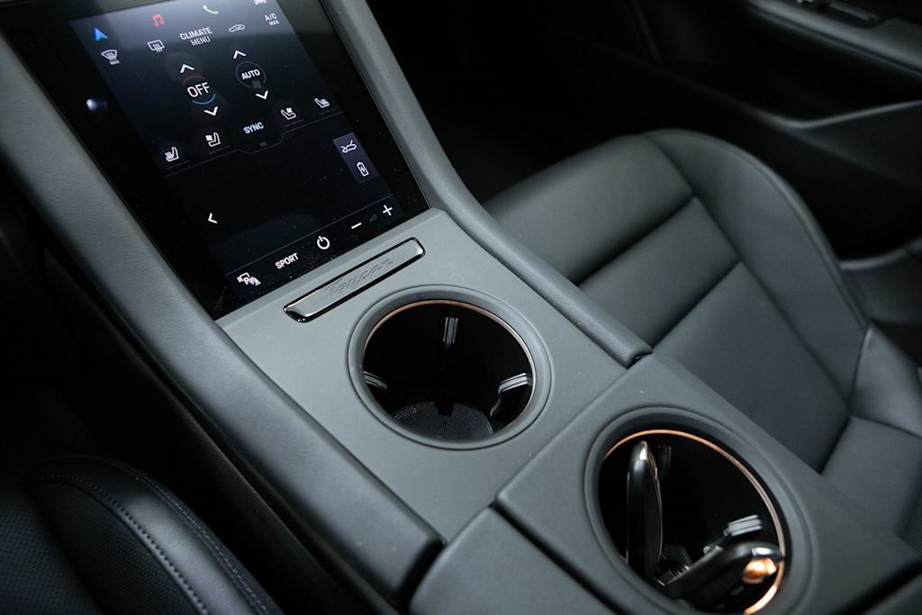 Thumbnail: 2024 Porsche Taycan - 28