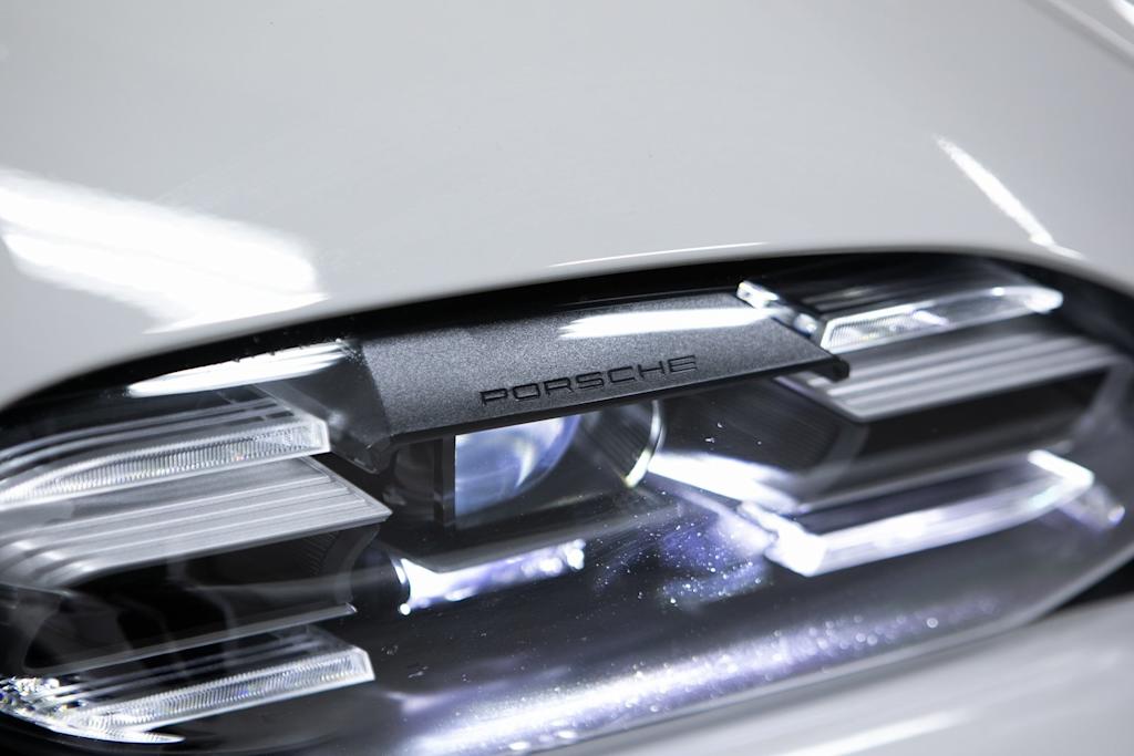 Thumbnail: 2024 Porsche Taycan - 34