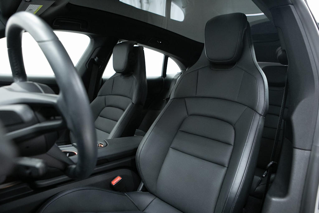 Thumbnail: 2024 Porsche Taycan - 9