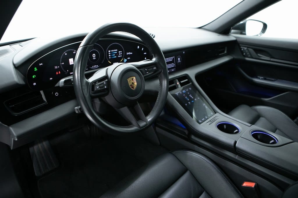 Thumbnail: 2022 Porsche Taycan - 2