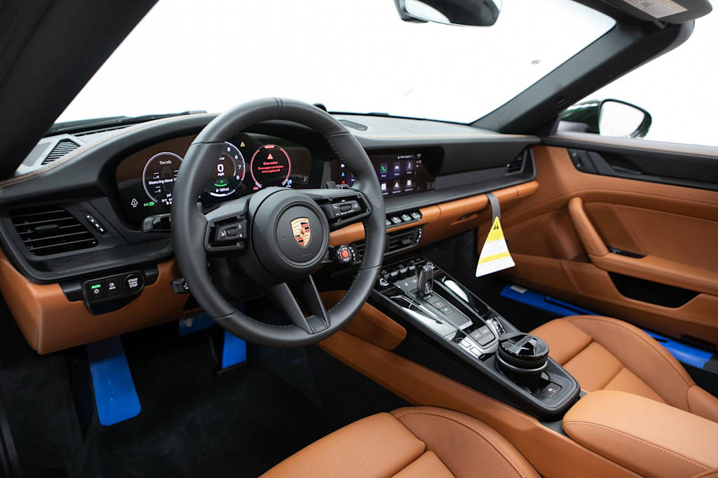 Thumbnail: 2026 Porsche 911 - 2