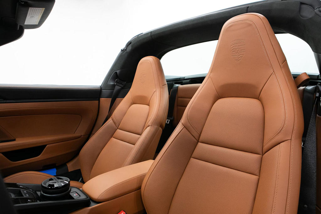 Thumbnail: 2026 Porsche 911 - 7