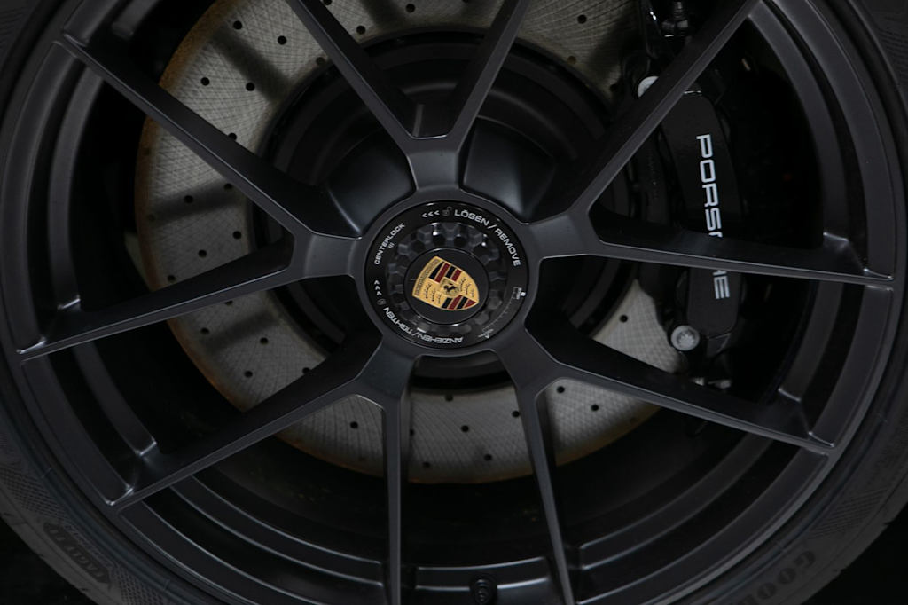 Thumbnail: 2026 Porsche 911 - 5