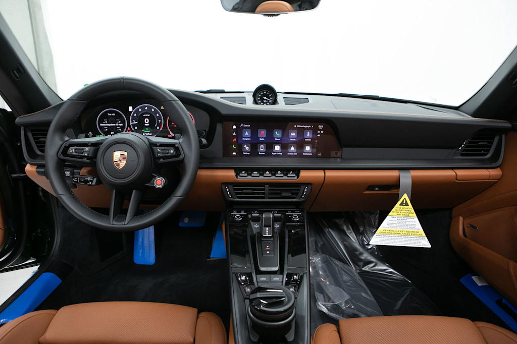 Thumbnail: 2026 Porsche 911 - 6