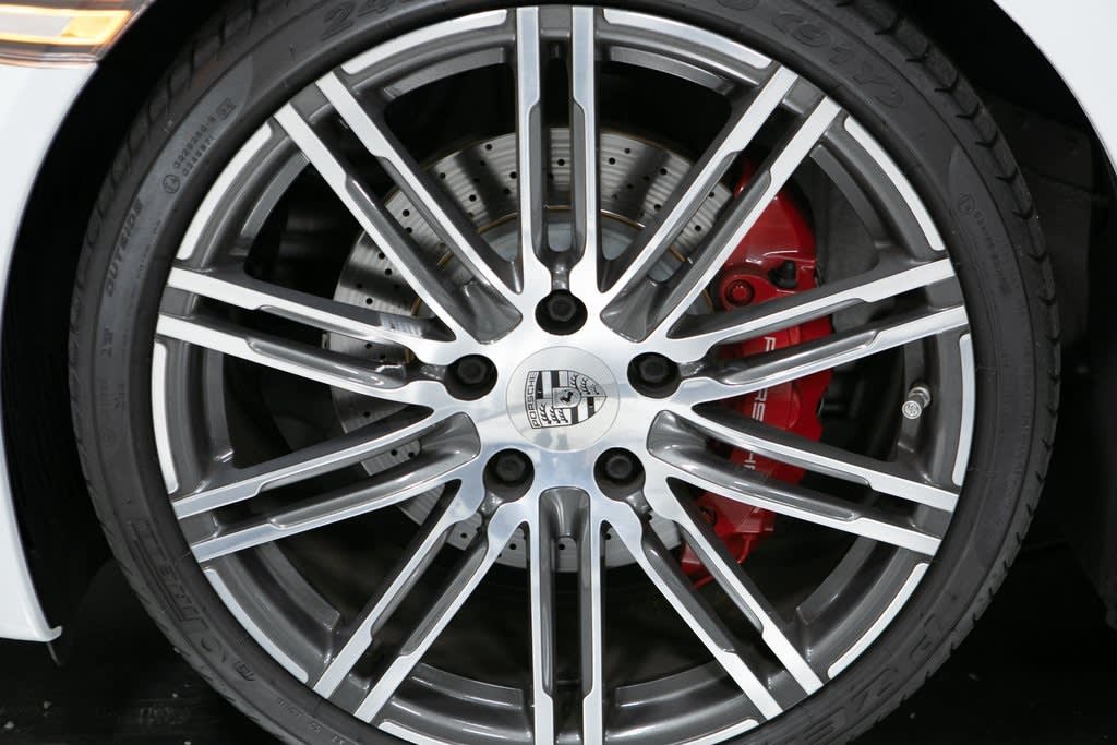 Thumbnail: 2015 Porsche 911 - 7