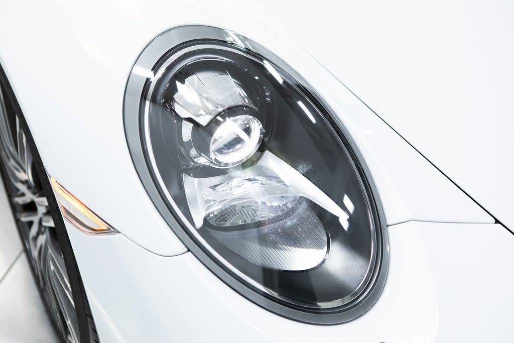 Thumbnail: 2015 Porsche 911 - 30