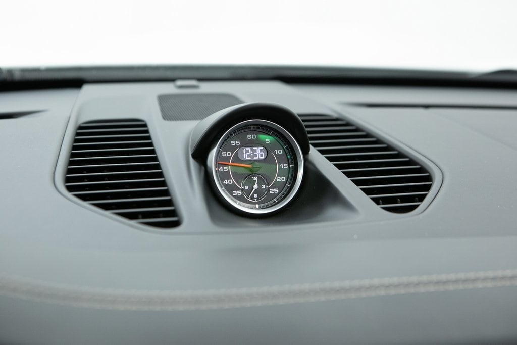 Thumbnail: 2015 Porsche 911 - 28