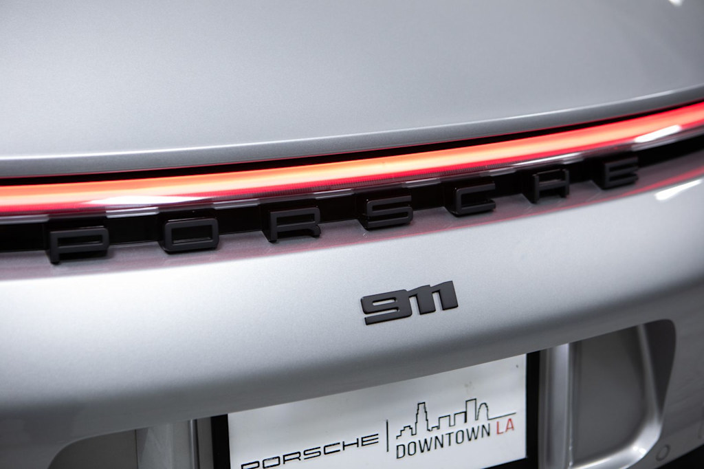 Thumbnail: 2022 Porsche 911 - 21