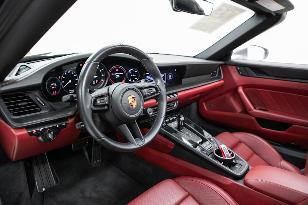 Thumbnail: 2022 Porsche 911 - 2