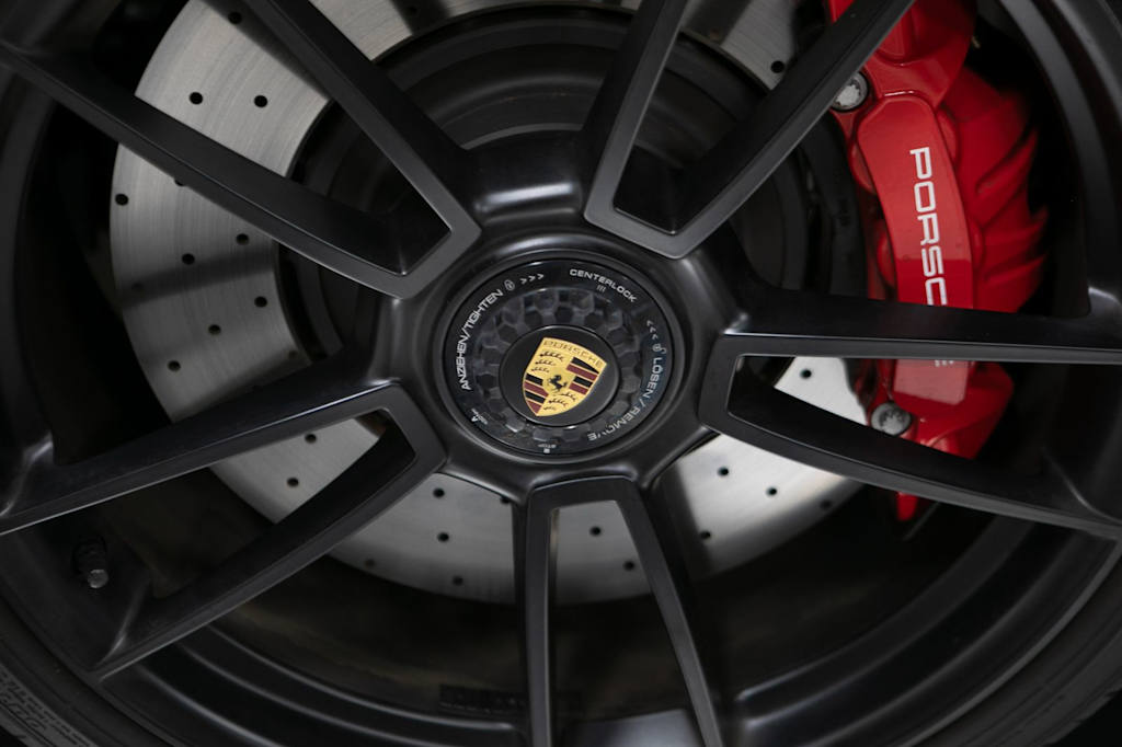Thumbnail: 2024 Porsche 911 - 10