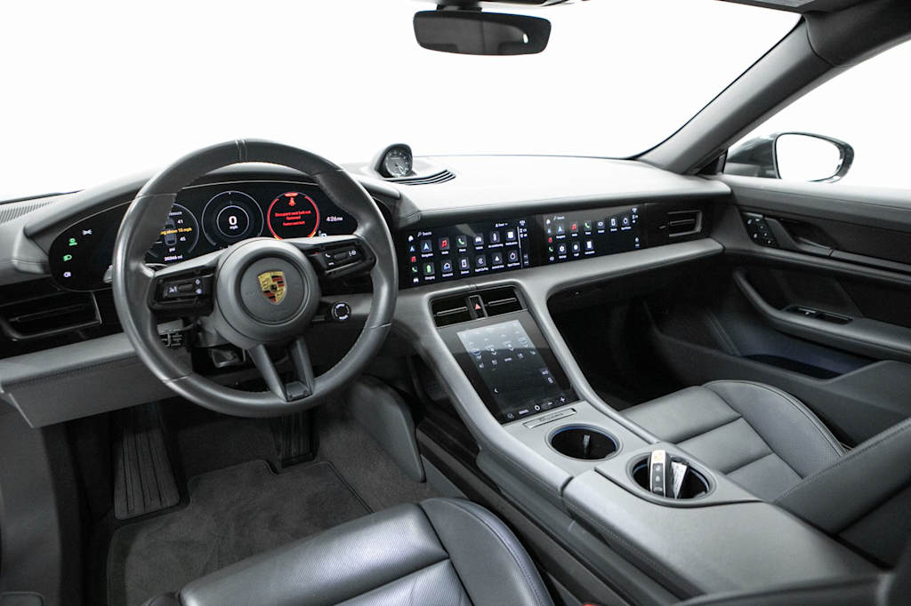 Thumbnail: 2023 Porsche Taycan - 9
