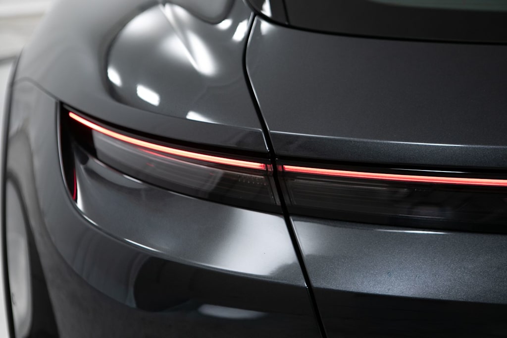 Thumbnail: 2023 Porsche Taycan - 23