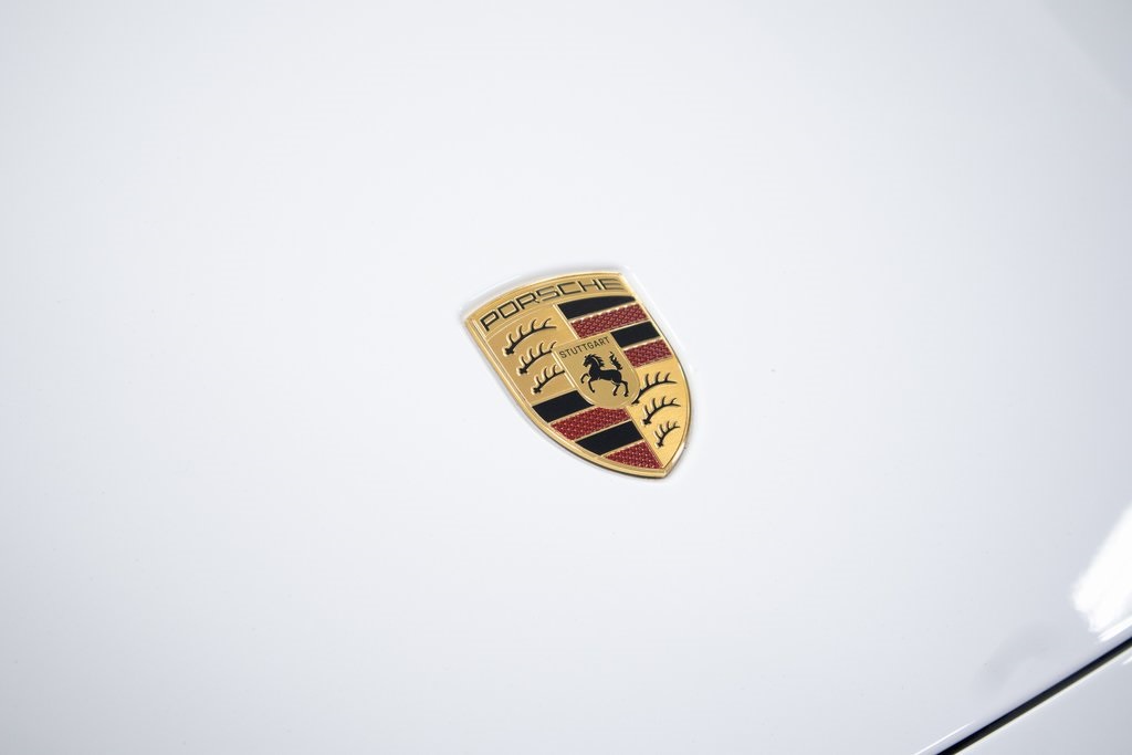 Thumbnail: 2025 Porsche Taycan - 34