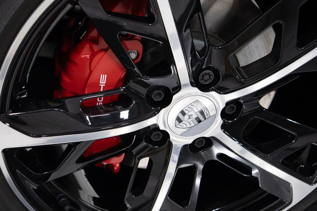 Thumbnail: 2025 Porsche Taycan - 6