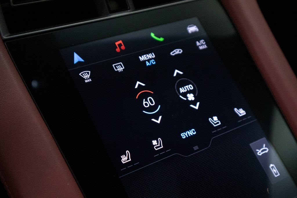 Thumbnail: 2025 Porsche Taycan - 25