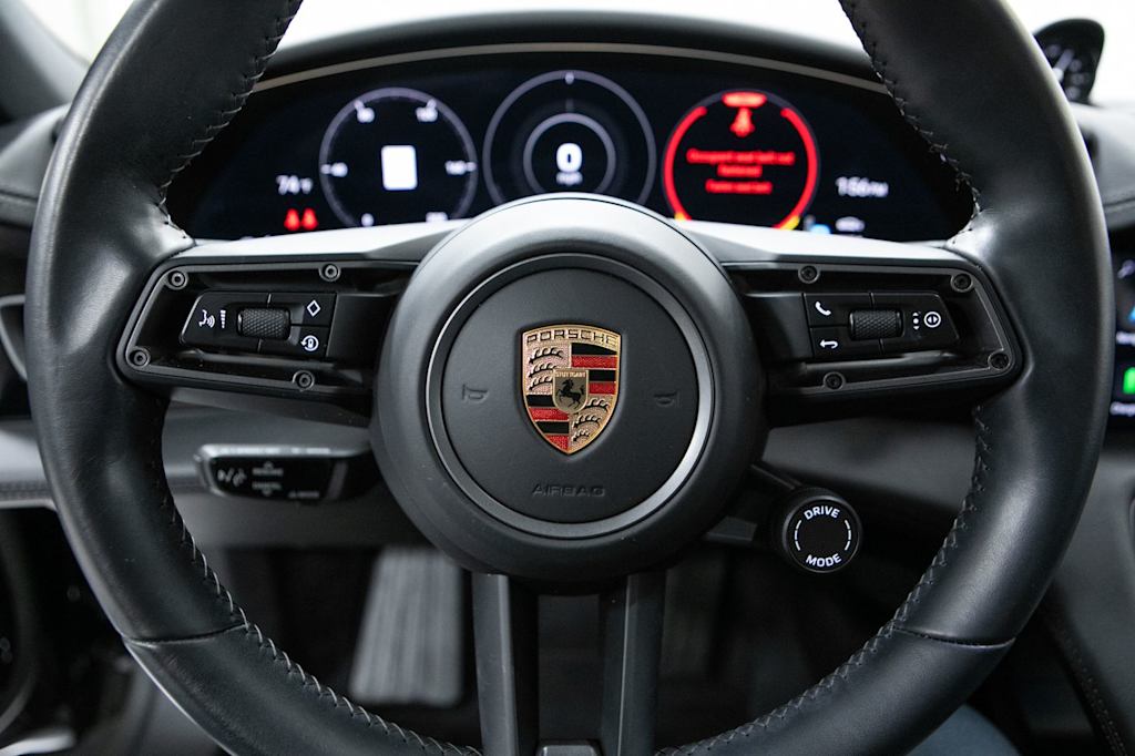 Thumbnail: 2023 Porsche Taycan - 9