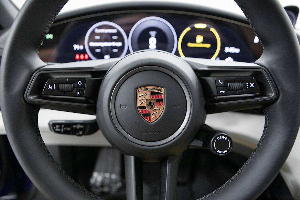 Thumbnail: 2026 Porsche Taycan - 18