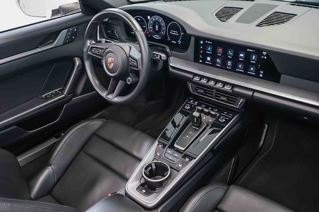 Thumbnail: 2025 Porsche 911 - 8