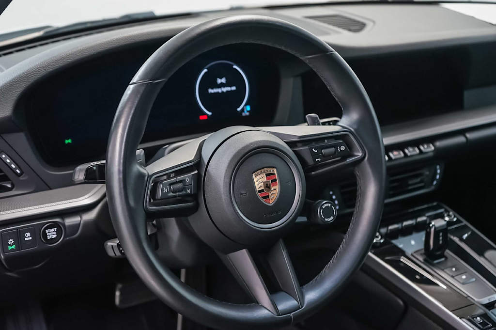 Thumbnail: 2025 Porsche 911 - 2