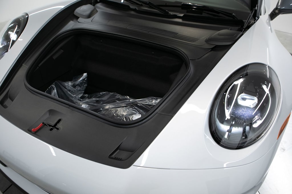 Thumbnail: 2026 Porsche 911 - 34