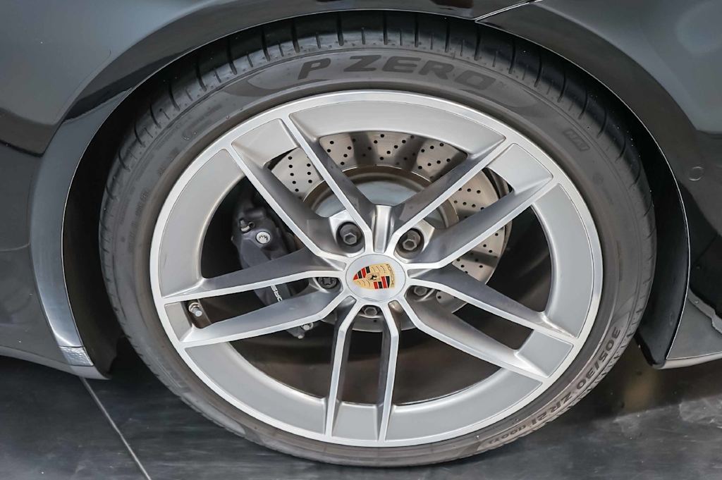 Thumbnail: 2025 Porsche 911 - 7