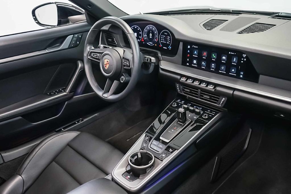 Thumbnail: 2025 Porsche 911 - 8