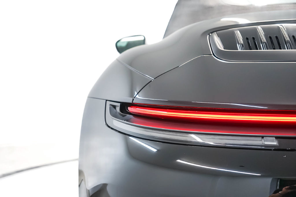 Thumbnail: 2025 Porsche 911 - 20