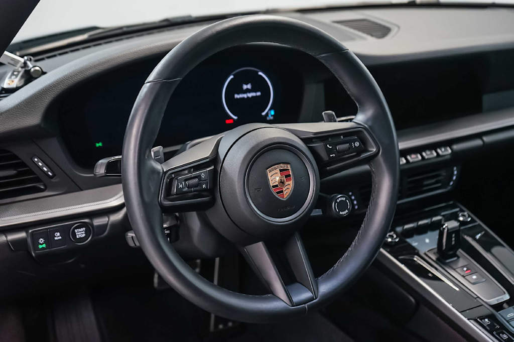 Thumbnail: 2025 Porsche 911 - 2