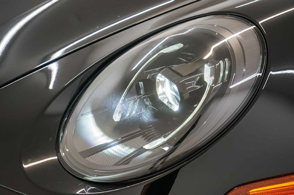 Thumbnail: 2025 Porsche 911 - 23