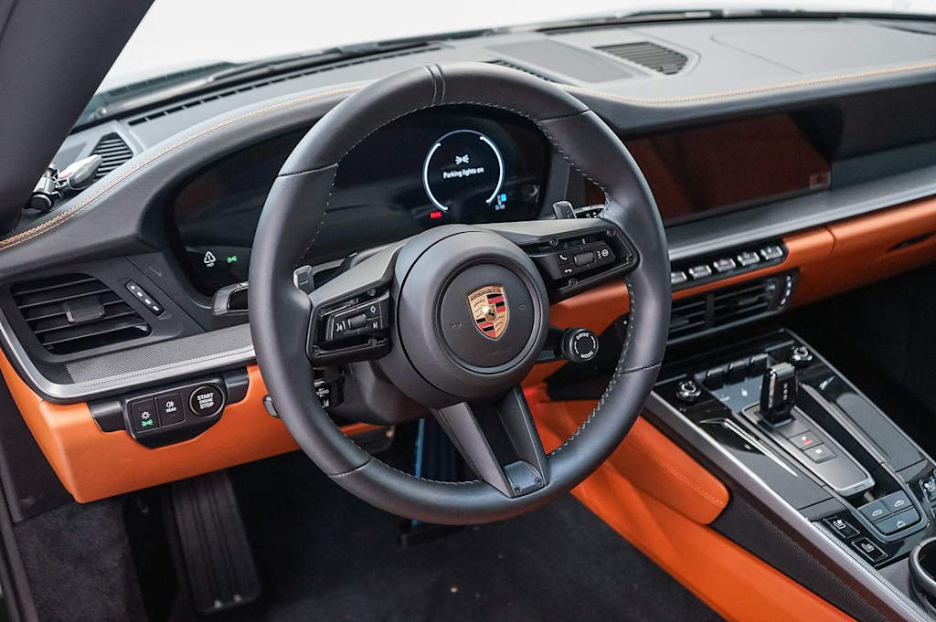 Thumbnail: 2026 Porsche 911 - 2
