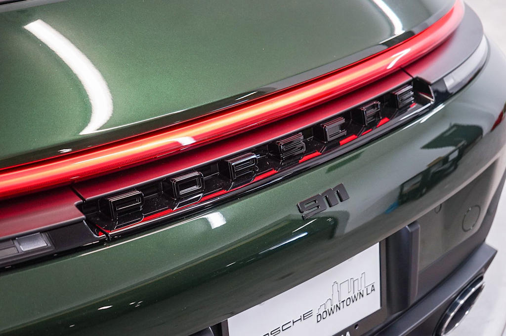 Thumbnail: 2026 Porsche 911 - 20