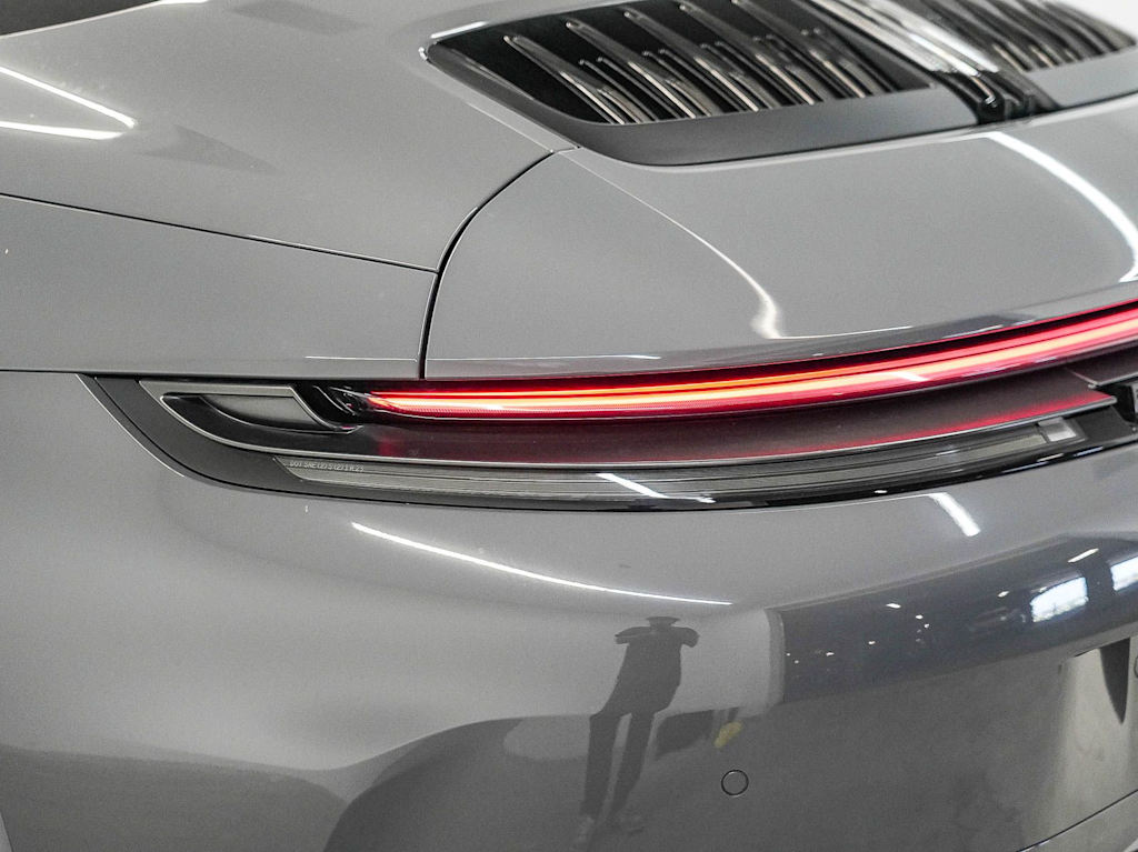 Thumbnail: 2025 Porsche 911 - 21