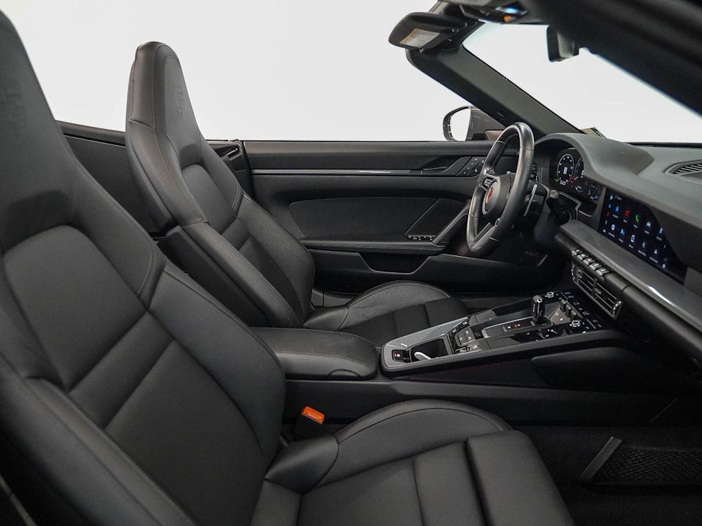 Thumbnail: 2025 Porsche 911 - 9