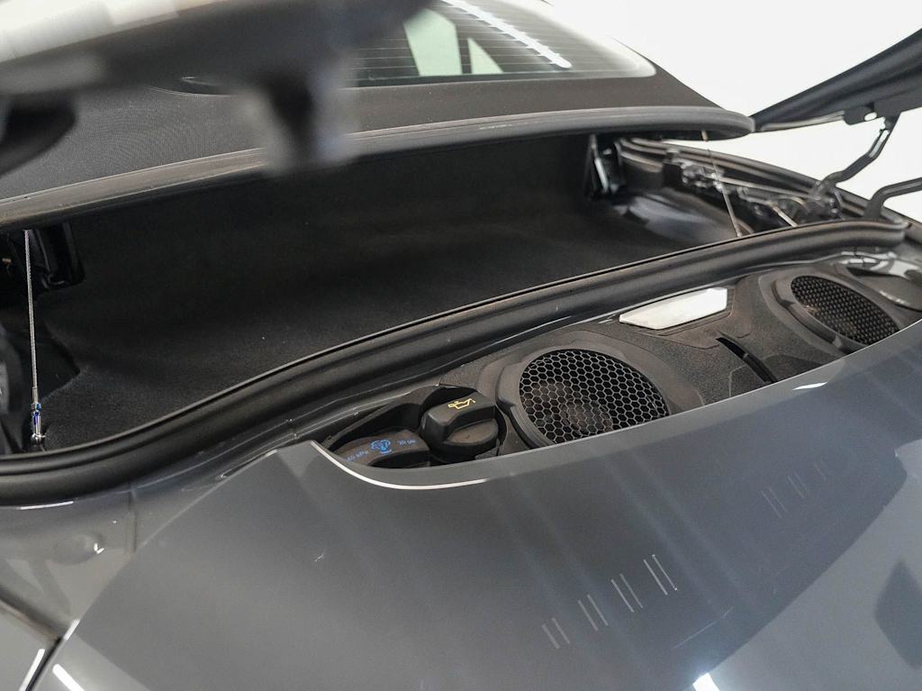 Thumbnail: 2025 Porsche 911 - 29
