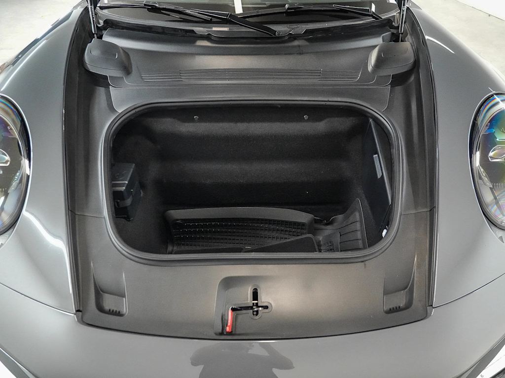 Thumbnail: 2025 Porsche 911 - 30