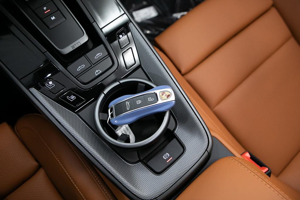 Thumbnail: 2026 Porsche 911 - 22