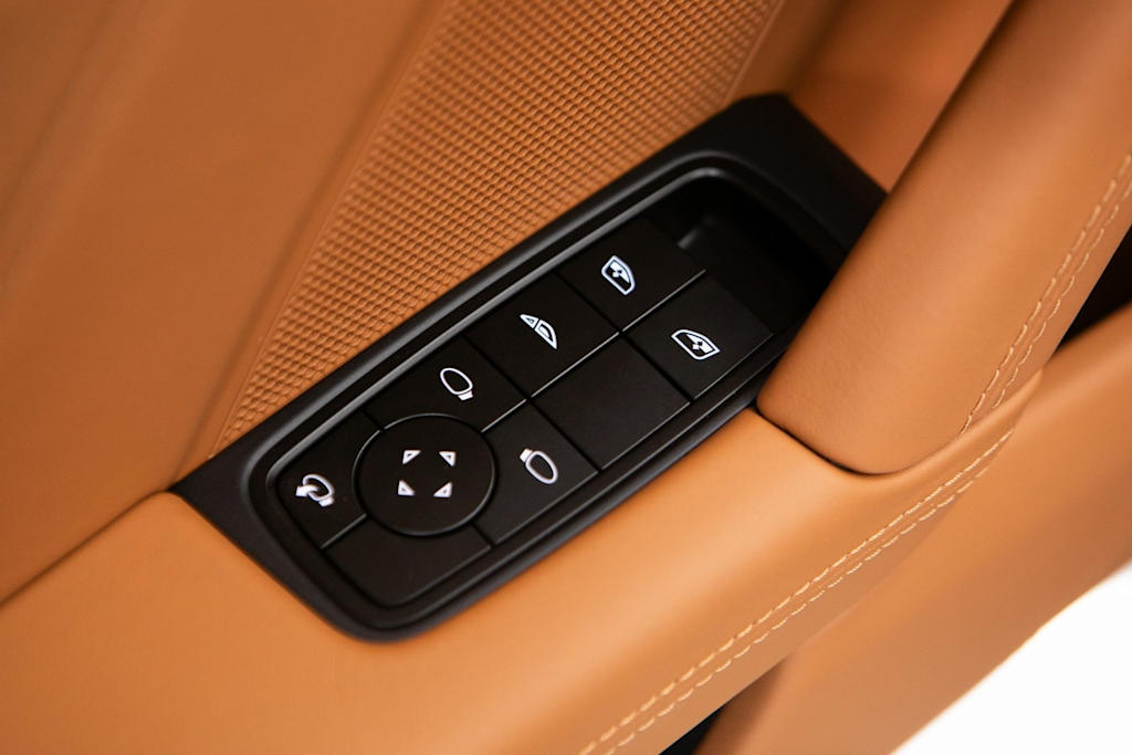 Thumbnail: 2026 Porsche 911 - 17