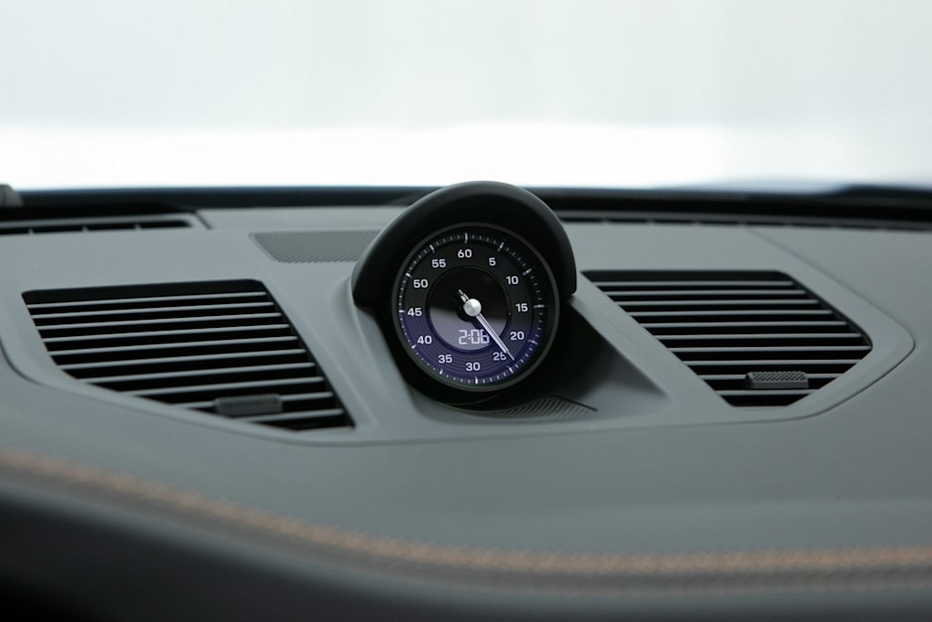 Thumbnail: 2026 Porsche 911 - 25