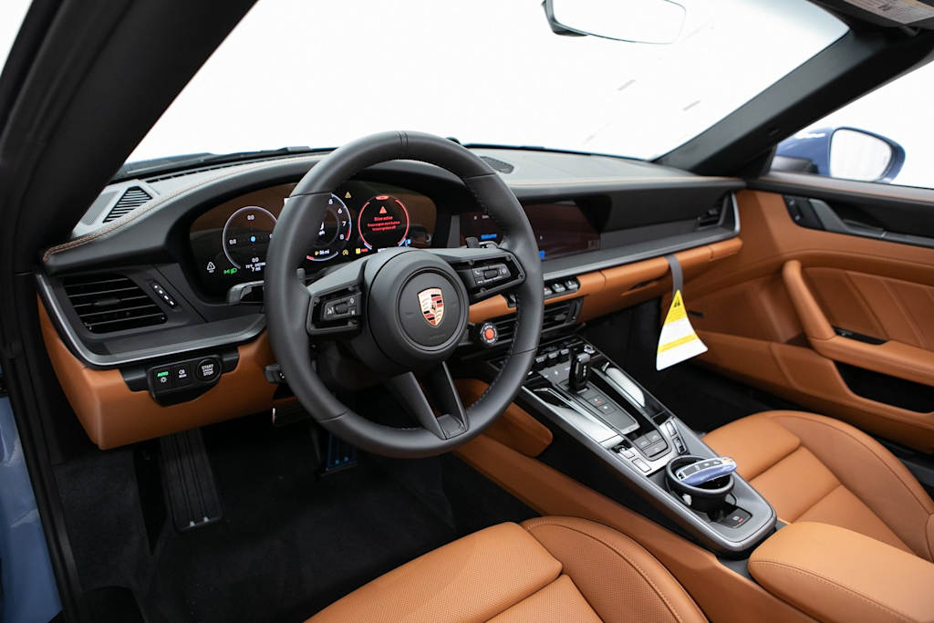 Thumbnail: 2026 Porsche 911 - 2