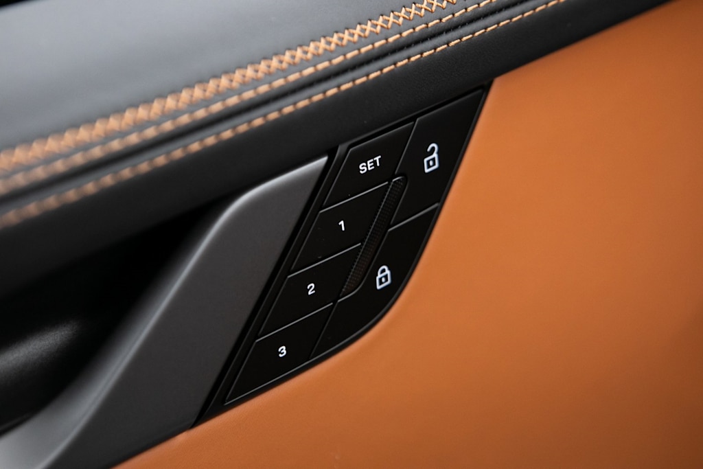 Thumbnail: 2026 Porsche 911 - 18