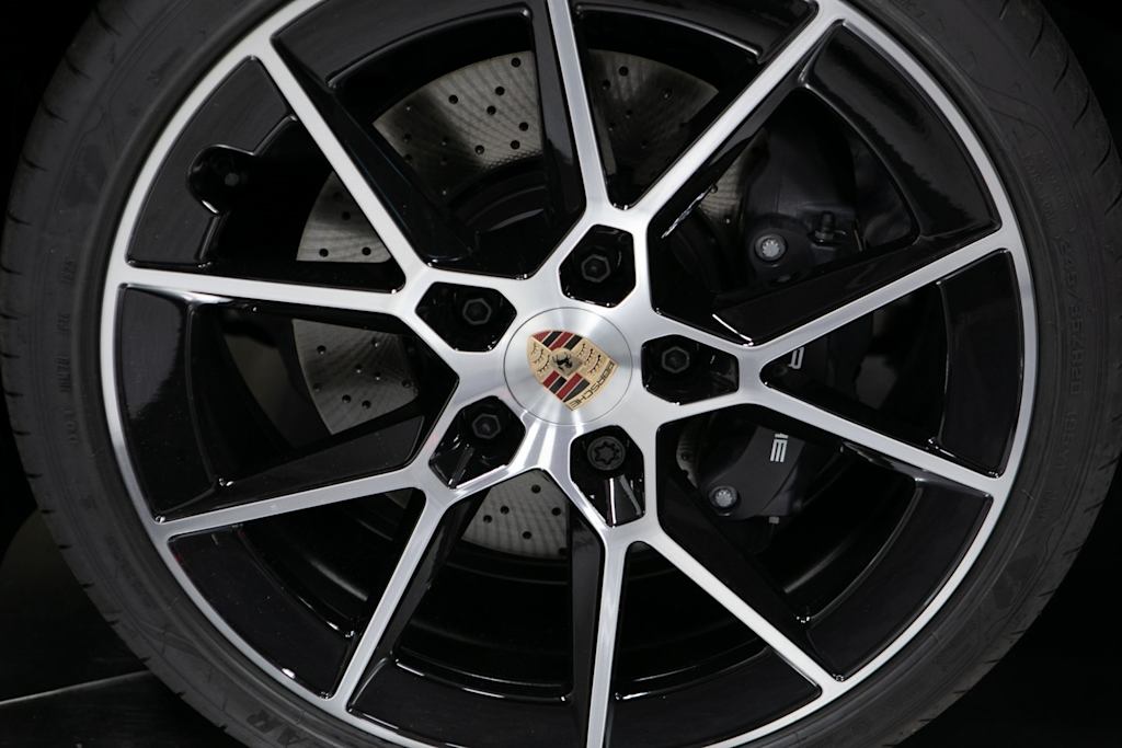 Thumbnail: 2026 Porsche 911 - 6