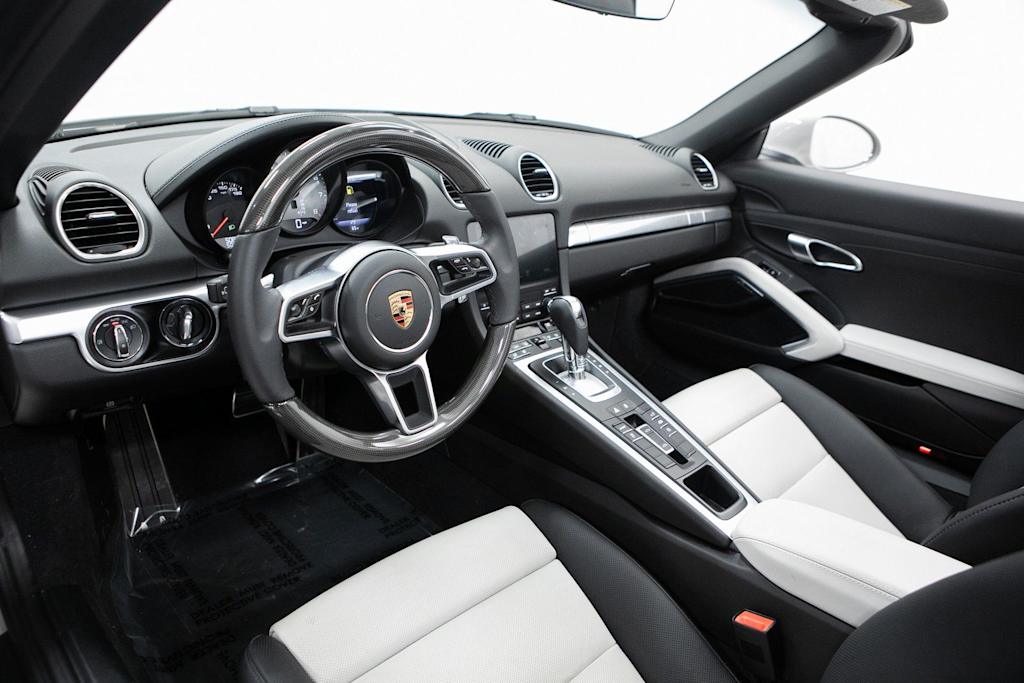Thumbnail: 2025 Porsche 718 Boxster - 2