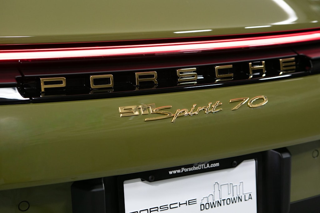 Thumbnail: 2026 Porsche 911 - 7