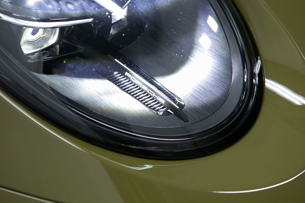 Thumbnail: 2026 Porsche 911 - 19