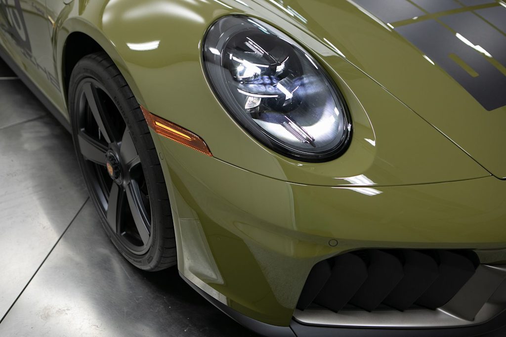 Thumbnail: 2026 Porsche 911 - 7