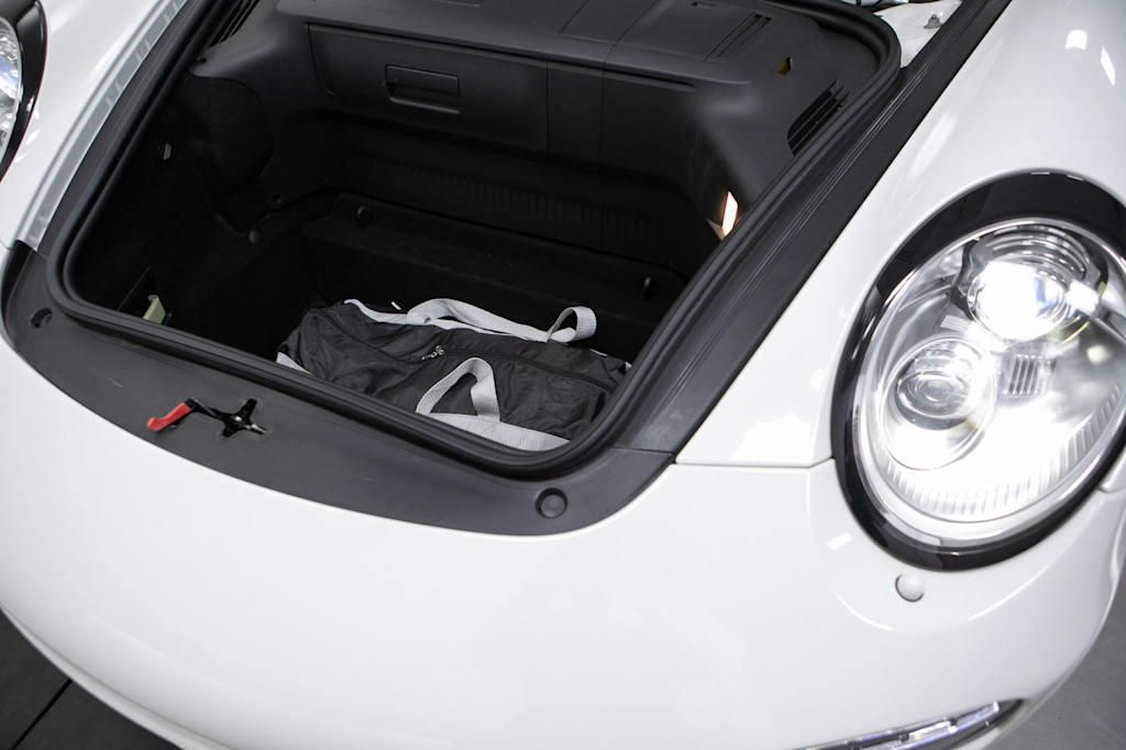 Thumbnail: 2011 Porsche 911 - 27
