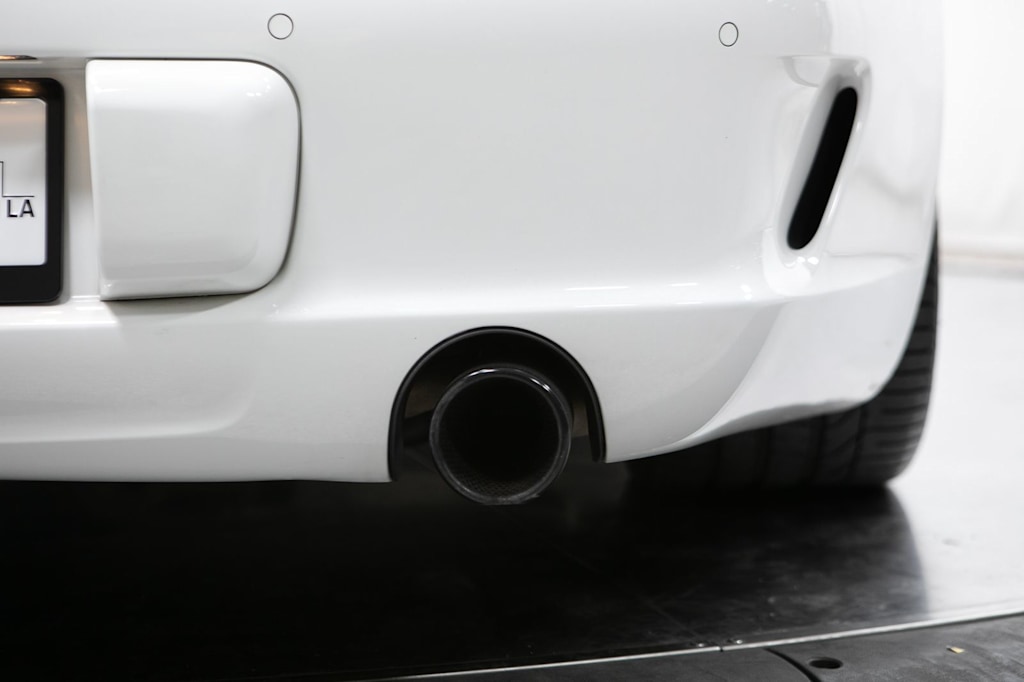 Thumbnail: 2011 Porsche 911 - 18